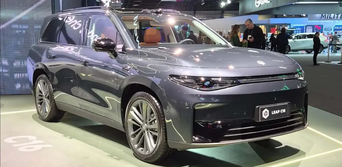 Leapmotor C16 é confirmado para o Brasil e chega em 2027 como SUV grande eletrificado