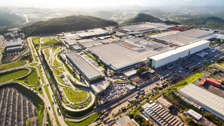 Polo da Stellantis em Goiana chega a 300 mil veículos exportados — e a Toro sozinha responde por 78 mil