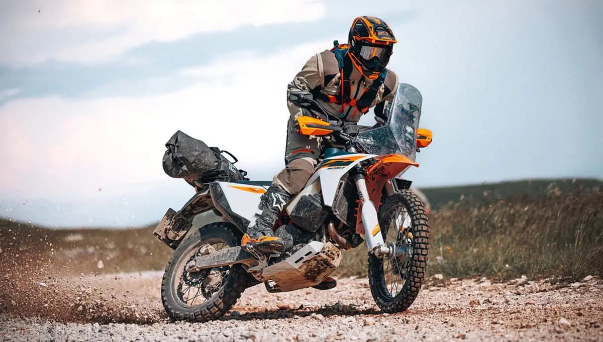 KTM 690 Rally tem preço confirmado e vai às lojas em outubro com 20 litros de tanque