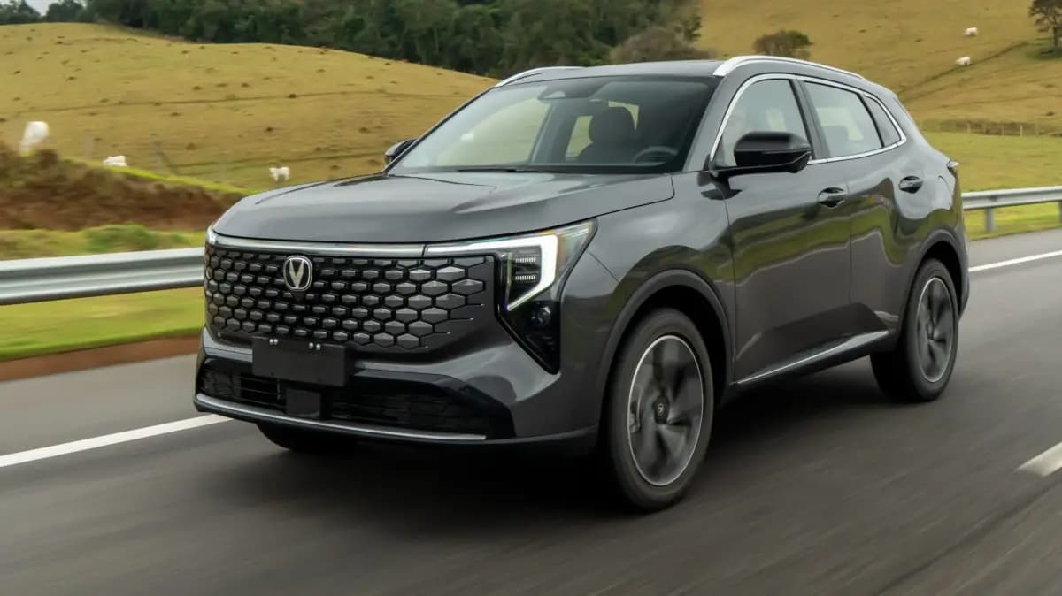 Caoa Changan CS55 chega por R$ 144.990 e estreia um híbrido plug-in flex de 286 cv