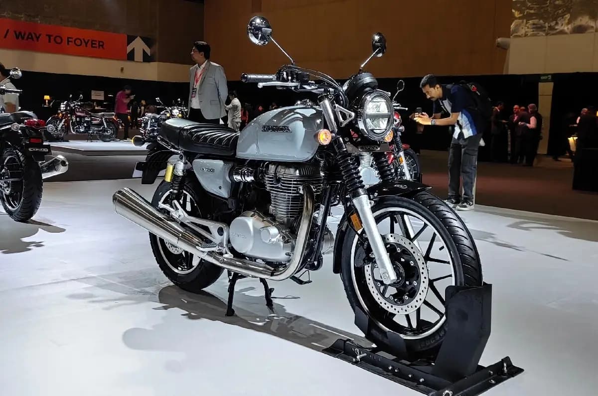 Honda lança a CB500 na Índia: uma monocilíndrica de 501 cm³ com o desenho já registrado no Brasil
