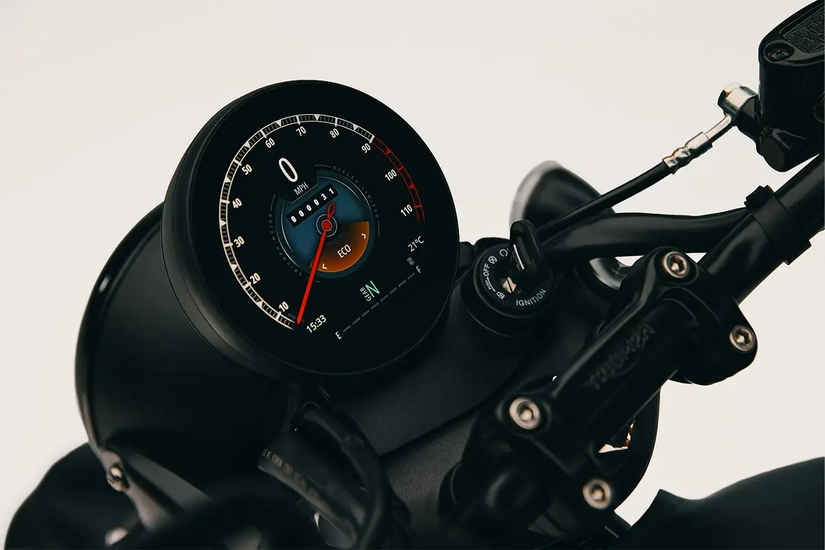 2027_triumph_bonneville_t40_dash