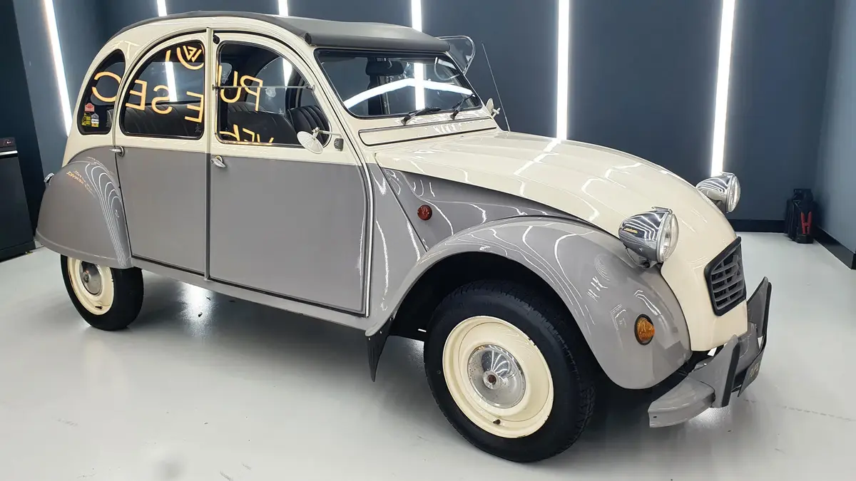 1948_1990_citroen_2cv_by_haseeb312_dga4dmz-fullview